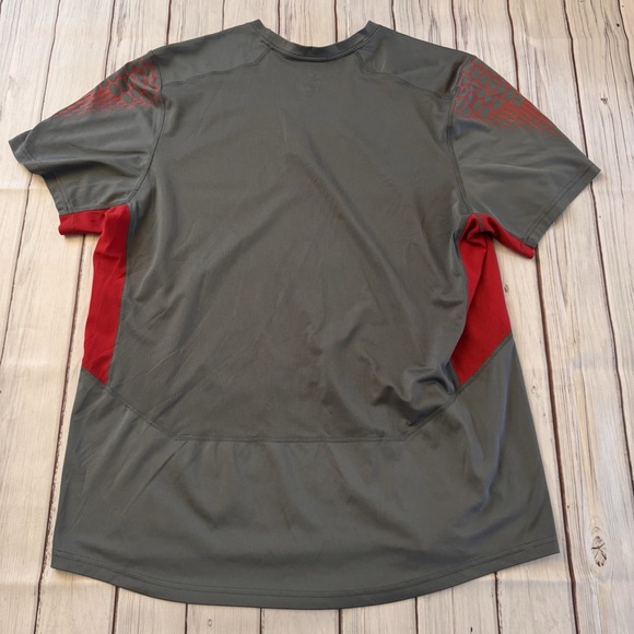 Nike Shirt Mens 2XL Gray Short Sleeve Dri Fit Trail Running Activewear - Picture 6 of 8